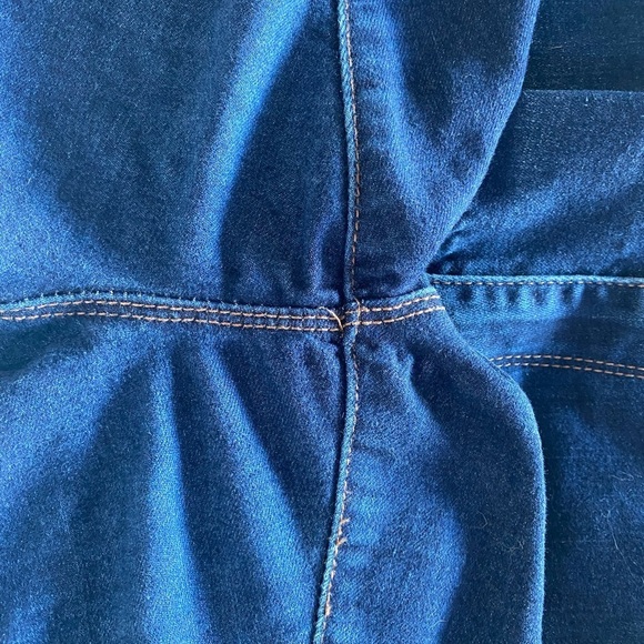 Sandpiper Destressed Denim Shorts Sz. 22 - Picture 5 of 5